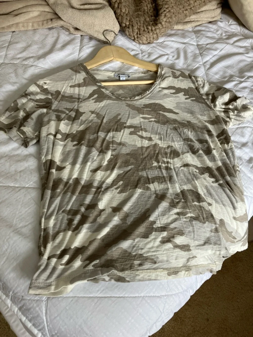 James Perse Neutral Crew Tee in Oatmeal/Cream Army - Picture 2 of 4